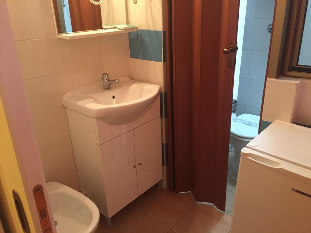 Moon House B&B Cagliari Eksteriør billede