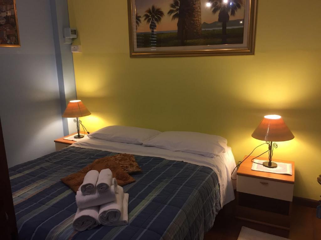 Moon House B&B Cagliari Eksteriør billede